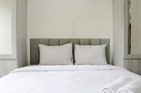 Cozy and Relaxing Studio at Transpark Cibubur Apartment By Travelio